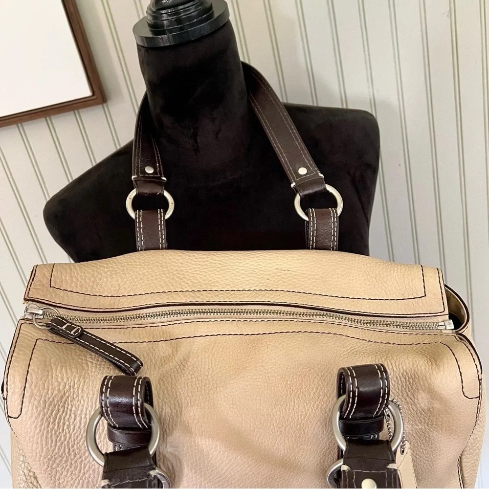 Coach Chelsea Cream Pebbled Leather Large Satchel Brown Straps Authentic - Picture 3 of 8